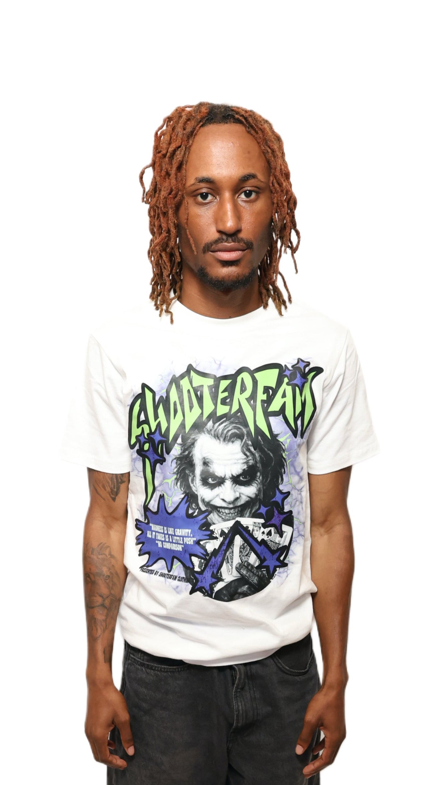 WHITE 'NO COMPARISON' "JOKER" T-SHIRT (WHITE/GREEN)